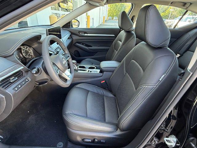 new 2025 Nissan Altima car, priced at $34,326