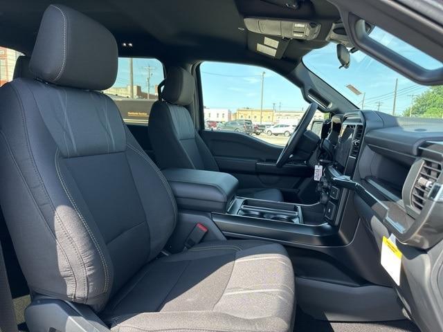 new 2025 Ford F-150 car, priced at $50,092