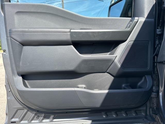 new 2025 Ford F-150 car, priced at $50,092