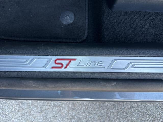 used 2025 Ford Explorer car, priced at $42,749