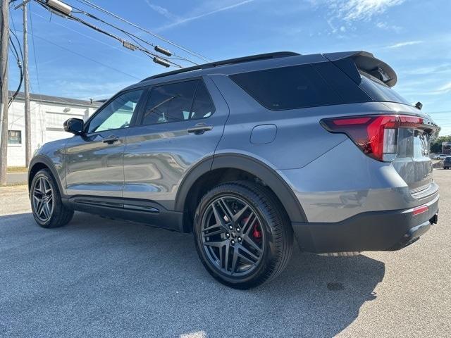 used 2025 Ford Explorer car, priced at $42,749