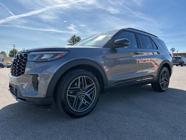 used 2025 Ford Explorer car, priced at $45,444