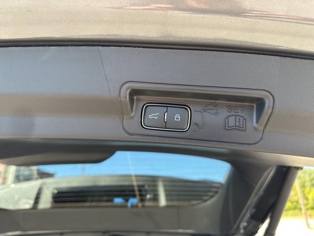 new 2025 Ford Explorer car, priced at $50,120