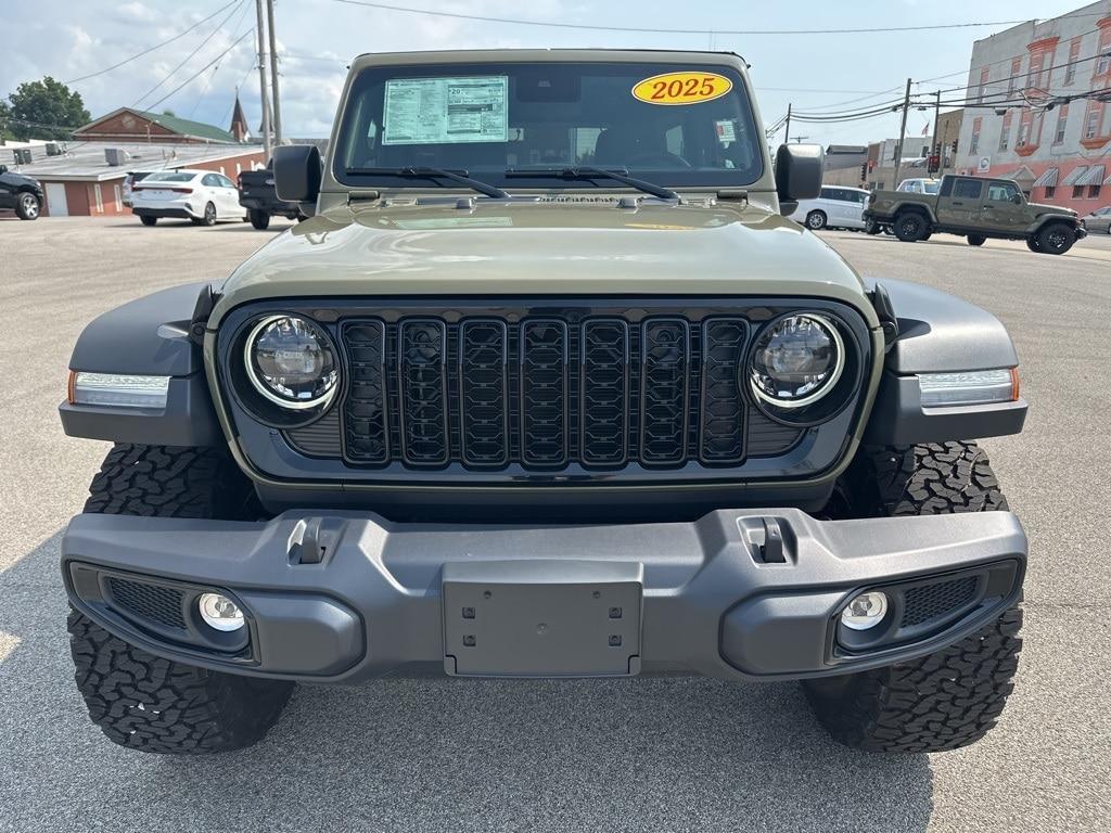 new 2025 Jeep Wrangler car, priced at $60,584