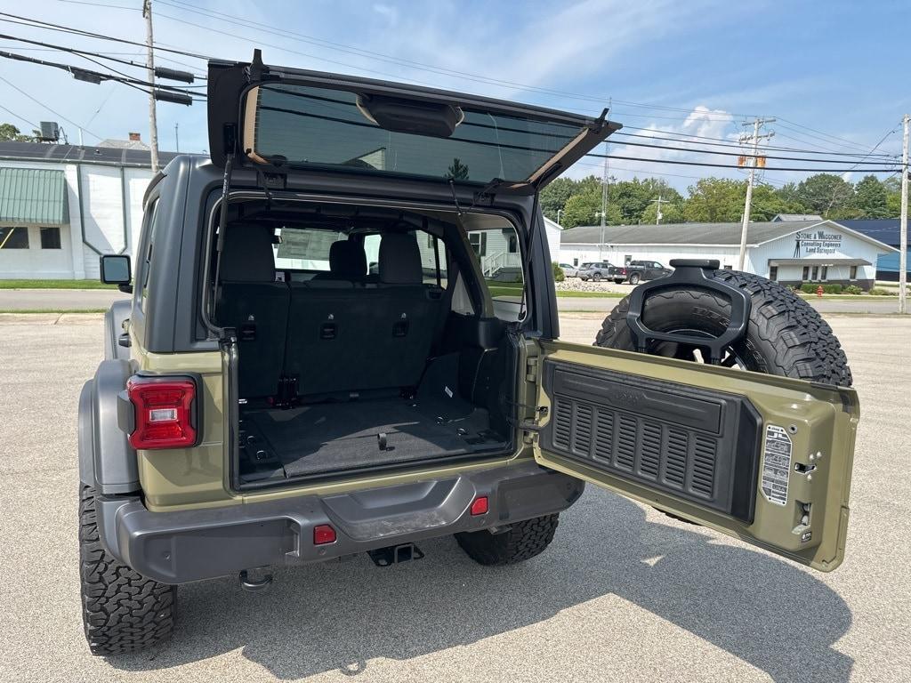 new 2025 Jeep Wrangler car, priced at $60,584