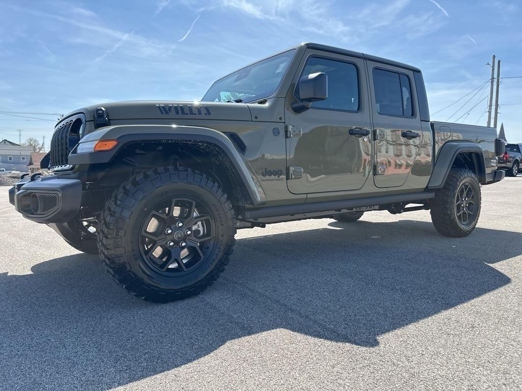 new 2025 Jeep Gladiator car, priced at $54,560