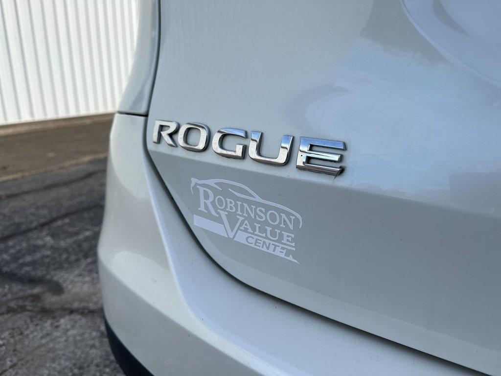 used 2015 Nissan Rogue car, priced at $10,665