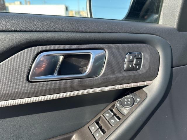 new 2025 Ford Explorer car, priced at $50,157