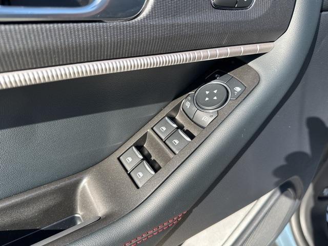 new 2025 Ford Explorer car, priced at $50,157