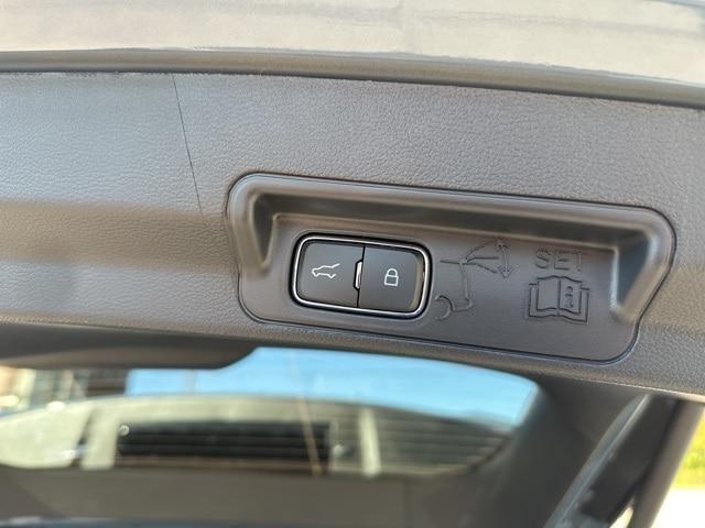 new 2025 Ford Explorer car, priced at $50,157