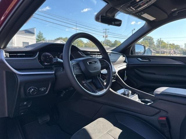 new 2025 Jeep Grand Cherokee L car, priced at $50,811