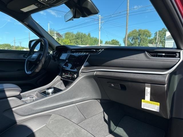 new 2025 Jeep Grand Cherokee L car, priced at $50,811