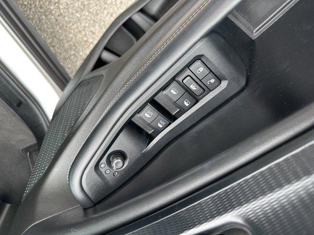 used 2023 Jeep Grand Cherokee L car, priced at $28,991