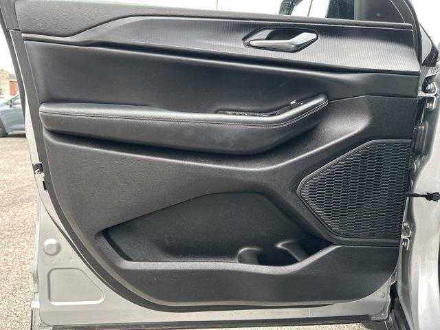 used 2023 Jeep Grand Cherokee L car, priced at $28,991