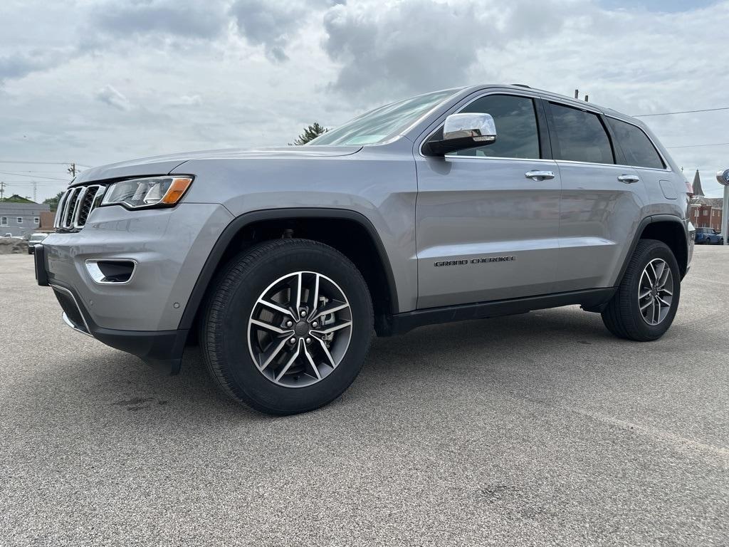 used 2021 Jeep Grand Cherokee car, priced at $28,930