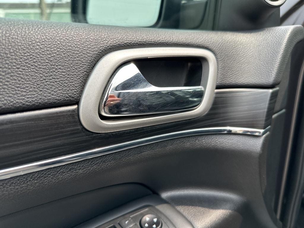used 2021 Jeep Grand Cherokee car, priced at $29,000