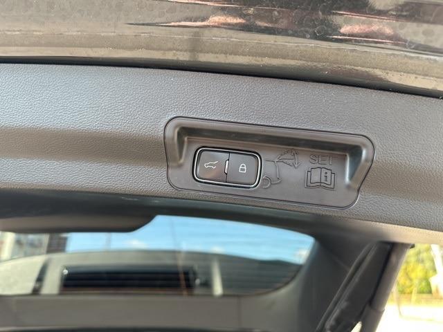 used 2023 Ford Explorer car, priced at $35,366