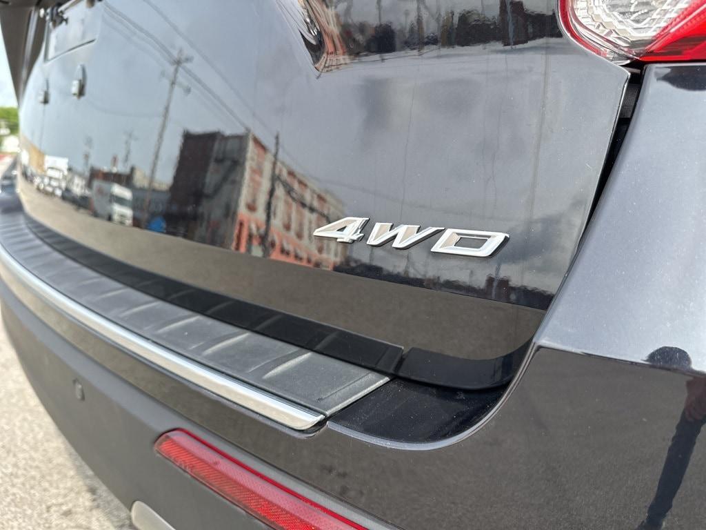 used 2024 Ford Explorer car, priced at $43,399