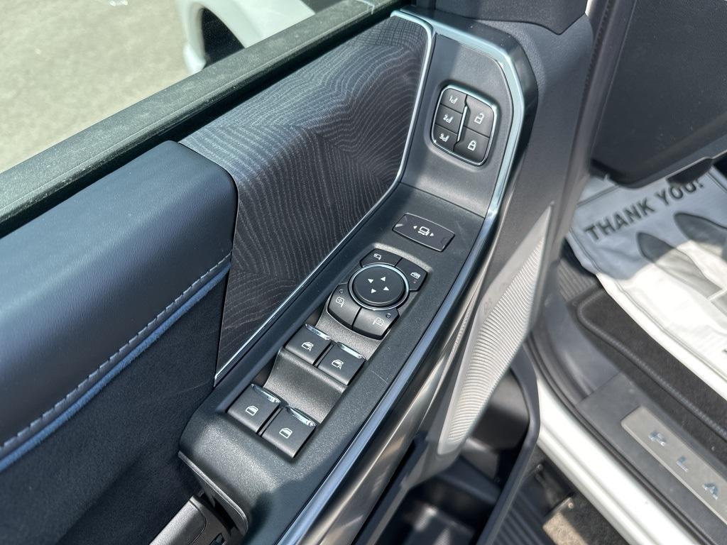 new 2025 Ford F-350 car, priced at $99,990