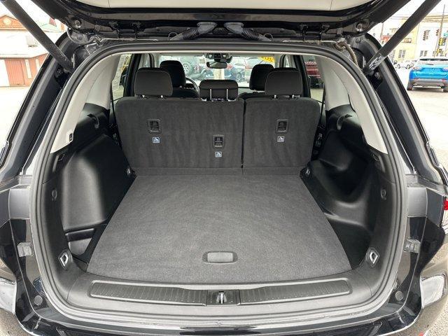 used 2022 Jeep Grand Cherokee car, priced at $27,762