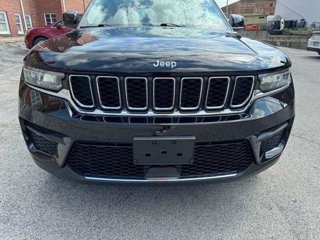 used 2022 Jeep Grand Cherokee car, priced at $35,537