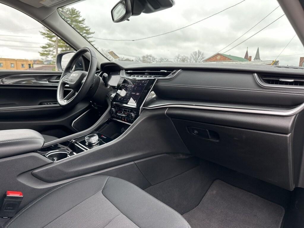 used 2022 Jeep Grand Cherokee car, priced at $30,762