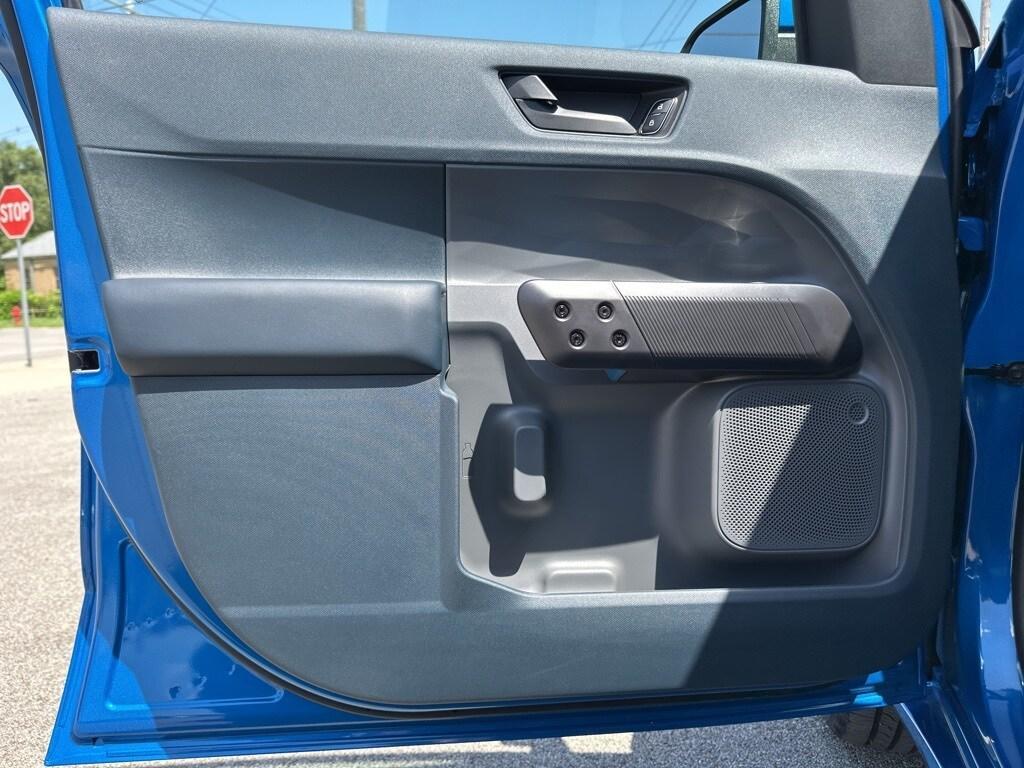 new 2025 Ford Maverick car, priced at $37,725