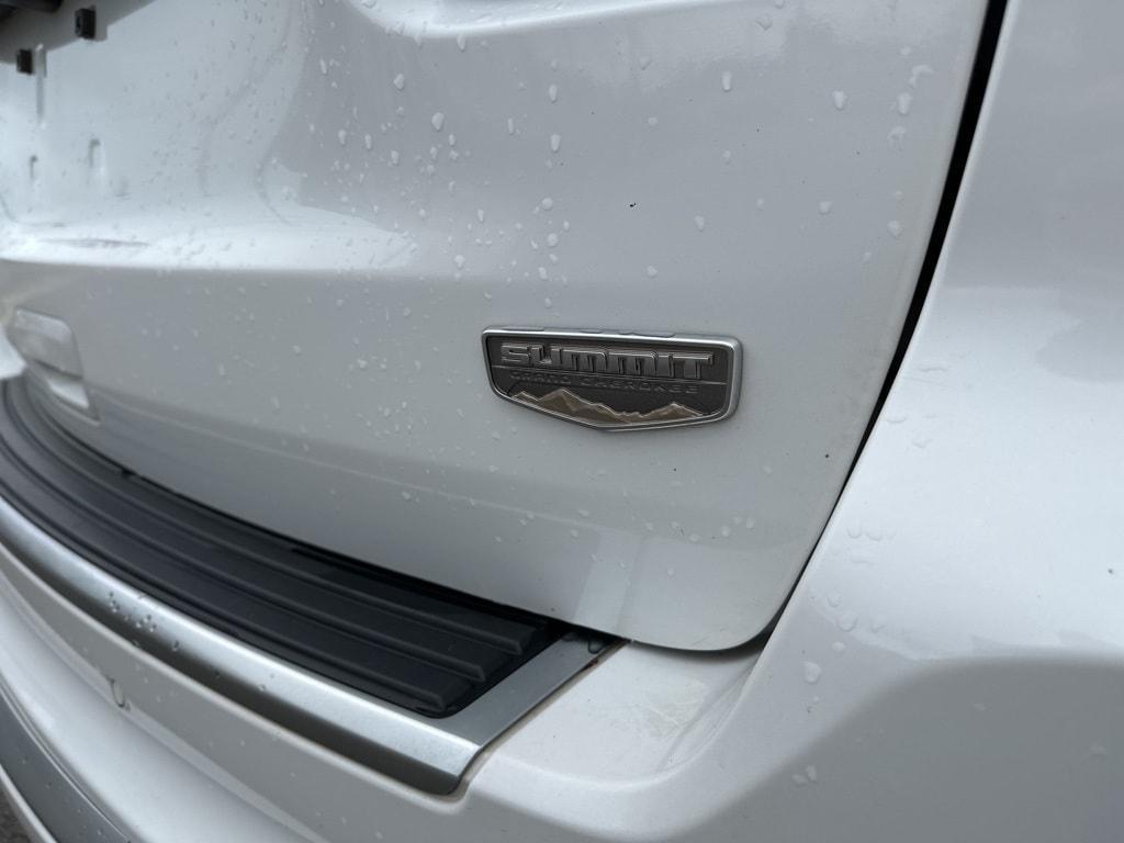 used 2019 Jeep Grand Cherokee car, priced at $29,995