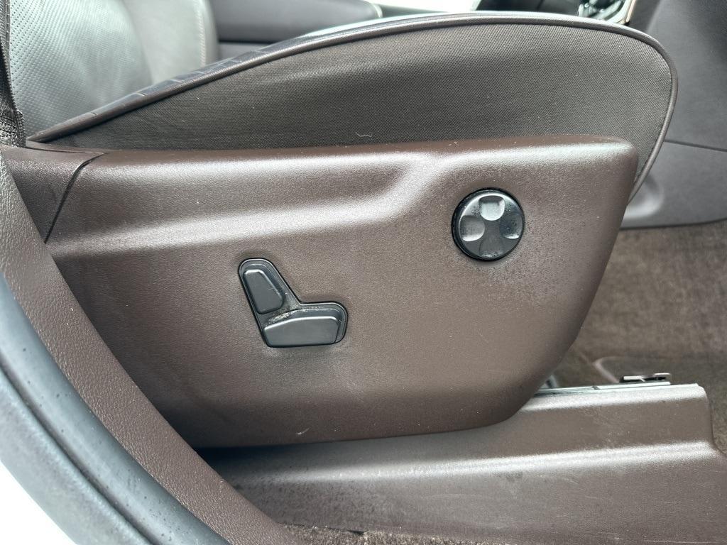 used 2019 Jeep Grand Cherokee car, priced at $29,995