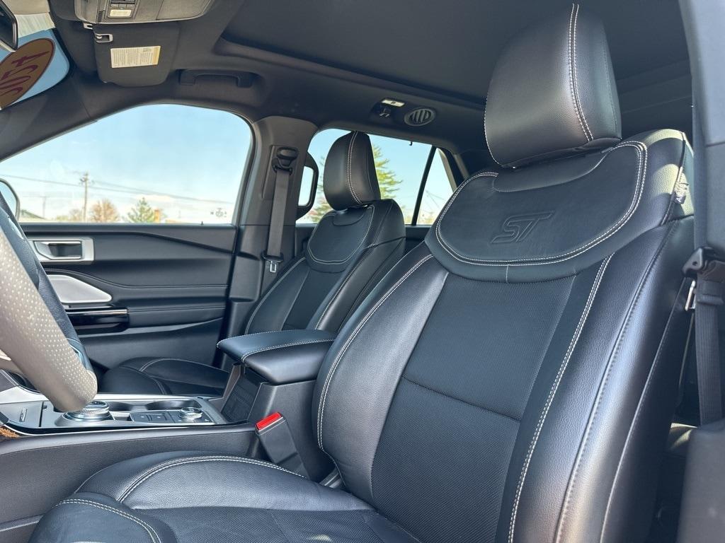 used 2024 Ford Explorer car, priced at $52,515