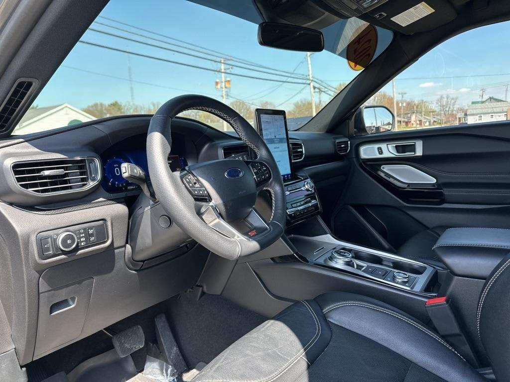 used 2024 Ford Explorer car, priced at $52,515