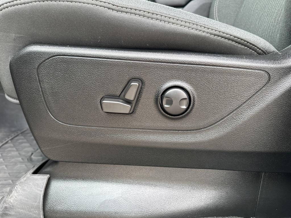 used 2022 Ram 1500 car, priced at $41,601