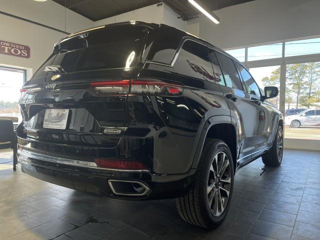 used 2023 Jeep Grand Cherokee car, priced at $43,894