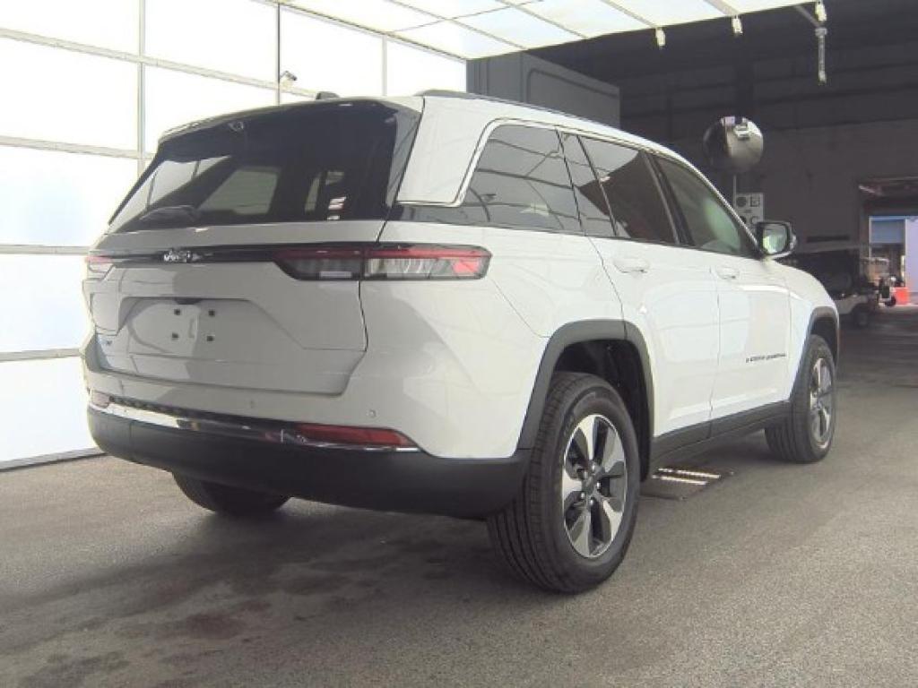 used 2022 Jeep Grand Cherokee 4xe car, priced at $35,490