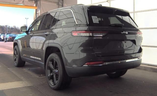 used 2022 Jeep Grand Cherokee car, priced at $34,977