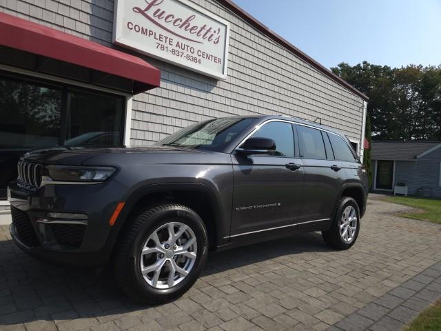 used 2022 Jeep Grand Cherokee car, priced at $33,988