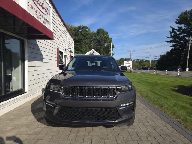 used 2022 Jeep Grand Cherokee car, priced at $33,988