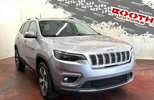 used 2019 Jeep Cherokee car, priced at $17,495