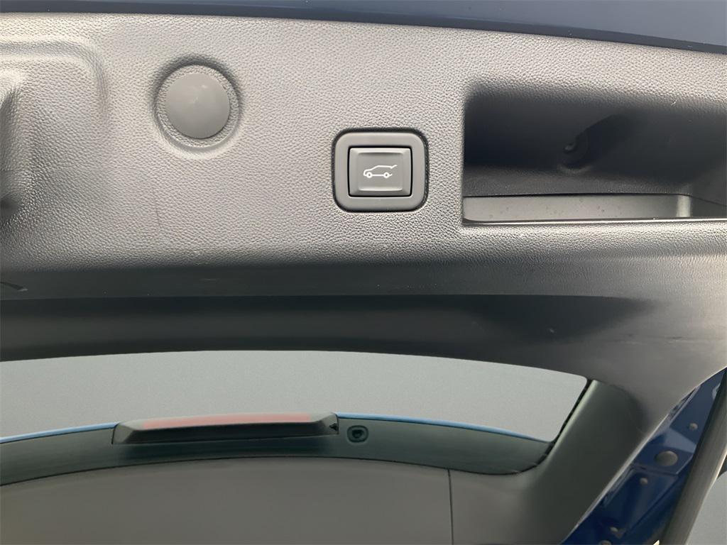 used 2023 Chevrolet Equinox car, priced at $19,772