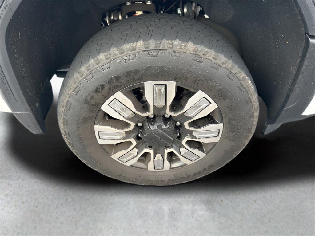 used 2024 GMC Sierra 2500 car, priced at $70,460