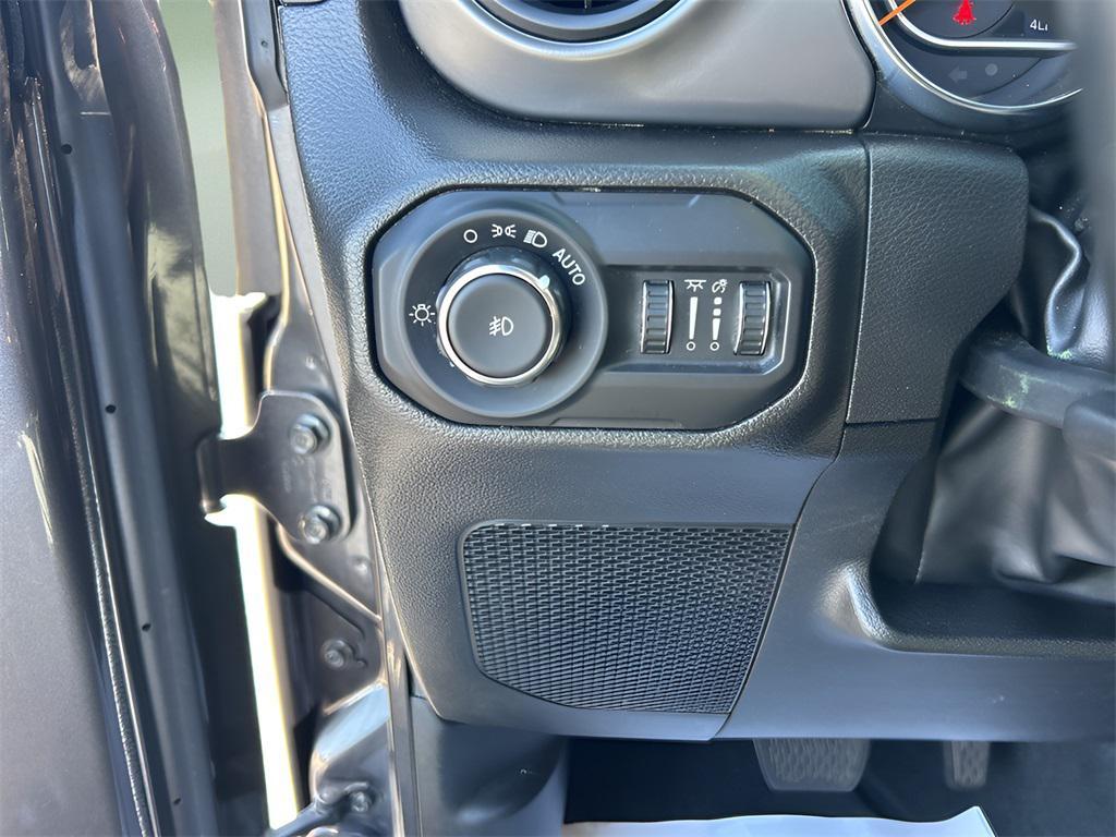 used 2022 Jeep Wrangler Unlimited car, priced at $25,837