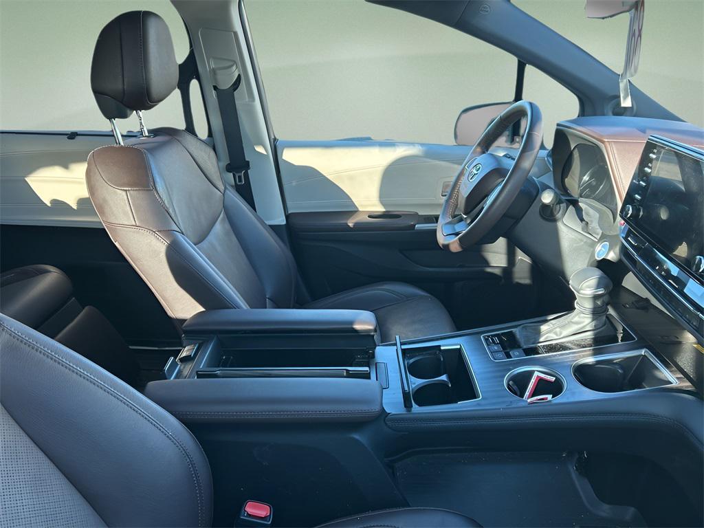 used 2024 Toyota Sienna car, priced at $49,903
