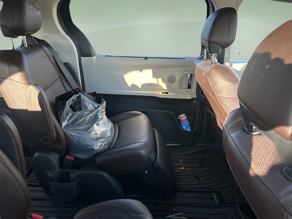 used 2024 Toyota Sienna car, priced at $49,903