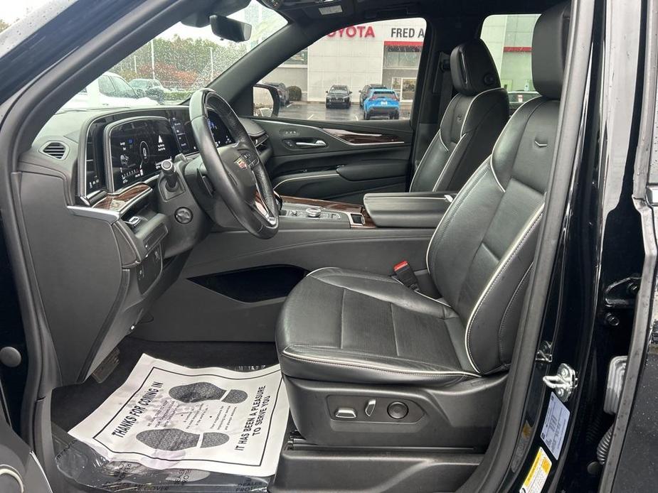 used 2023 Cadillac Escalade car, priced at $69,728