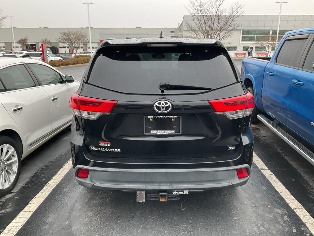 used 2018 Toyota Highlander car, priced at $22,565