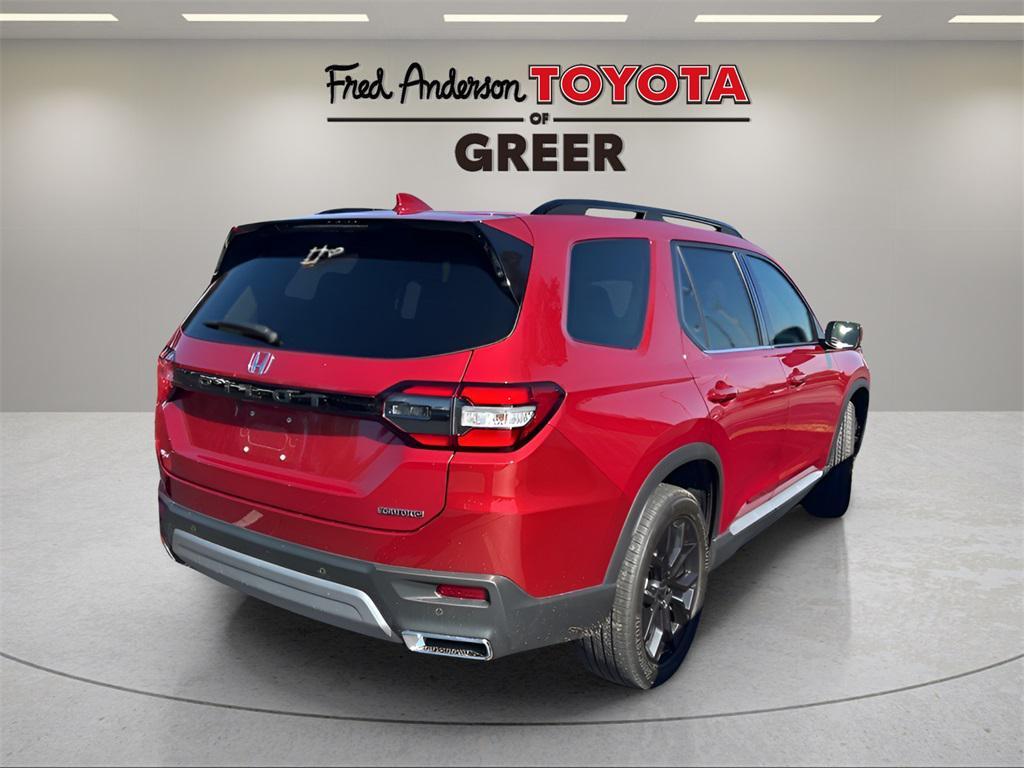 used 2025 Honda Pilot car, priced at $44,999