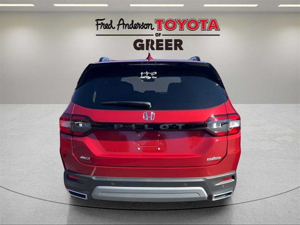 used 2025 Honda Pilot car, priced at $44,999