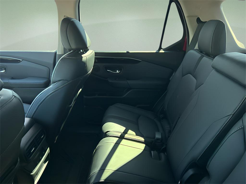 used 2025 Honda Pilot car, priced at $44,999