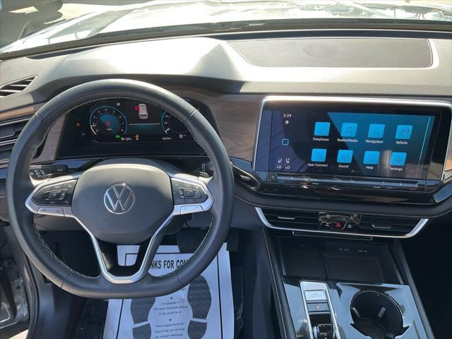 used 2024 Volkswagen Atlas car, priced at $33,188