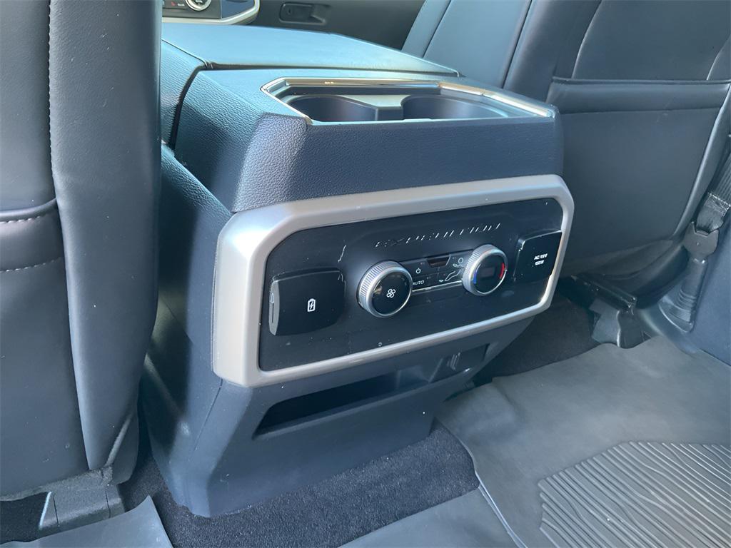 used 2022 Ford Expedition car, priced at $44,824
